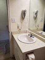 waintel studio-wainwright motel