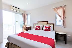 OYO 605 Lake View Phuket Place