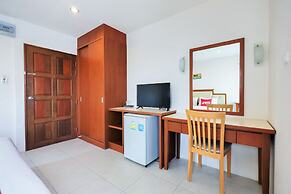 OYO 605 Lake View Phuket Place