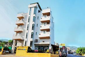 OYO 605 Lake View Phuket Place