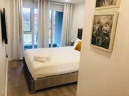 Toronto Downtown Suites City View