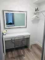 Toronto Downtown Suites City View