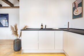 Town Hall Penthouse by Daniel&Jacob’s