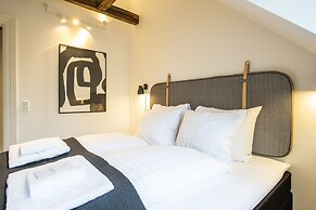 Town Hall Penthouse by Daniel&Jacob’s