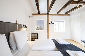 Town Hall Penthouse by Daniel&Jacob’s