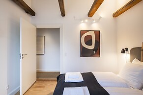 Town Hall Penthouse by Daniel&Jacob’s