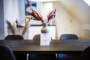 Town Hall Penthouse by Daniel&Jacob’s