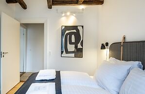 Town Hall Penthouse by Daniel&Jacob’s