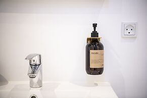 Town Hall Penthouse by Daniel&Jacob’s