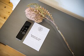 Town Hall apartments by Daniel&Jacob’s