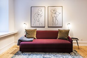 Town Hall apartments by Daniel&Jacob’s