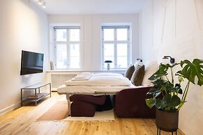 Town Hall apartments by Daniel&Jacob’s