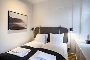 Town Hall apartments by Daniel&Jacob’s