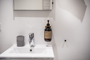 Town Hall apartments by Daniel&Jacob’s