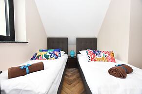 DUKES Apartments - Old Town