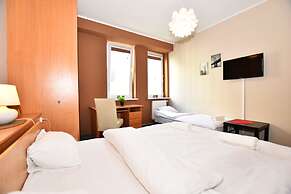 DUKES ApartHostel - Old Town