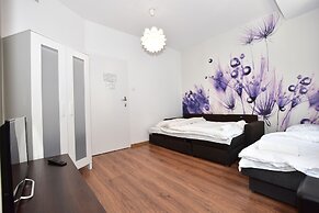 DUKES ApartHostel - Old Town