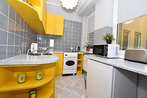 DUKES ApartHostel - Old Town