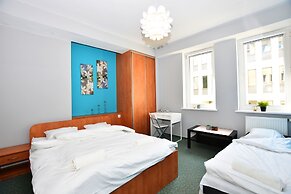 DUKES ApartHostel - Old Town