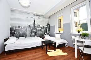 DUKES ApartHostel - Old Town