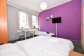 DUKES ApartHostel - Old Town