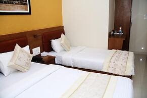 Hotel Crystal Luxury INN