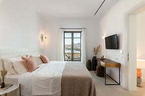 Bonzoe Suites & Villas