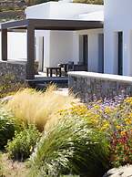 Bonzoe Suites & Villas