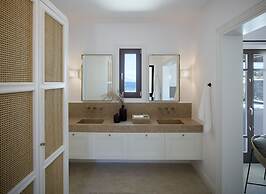 Bonzoe Suites & Villas