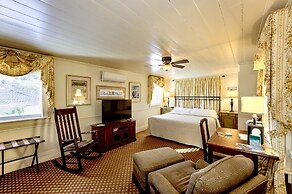 Anchuca Historic Mansion & Inn