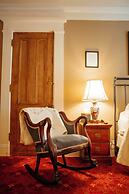 Anchuca Historic Mansion & Inn