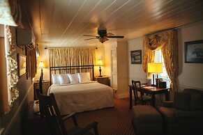 Anchuca Historic Mansion & Inn