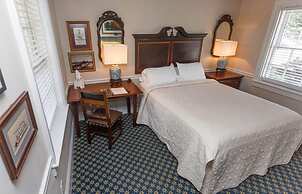 Anchuca Historic Mansion & Inn