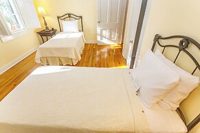 Anchuca Historic Mansion & Inn