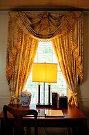 Anchuca Historic Mansion & Inn