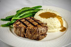 Anchuca Historic Mansion & Inn