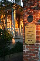 Anchuca Historic Mansion & Inn