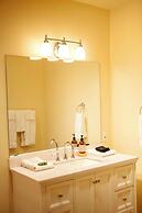 Anchuca Historic Mansion & Inn