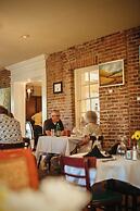 Anchuca Historic Mansion & Inn