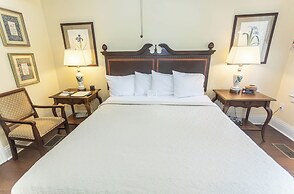 Anchuca Historic Mansion & Inn