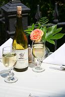 Anchuca Historic Mansion & Inn