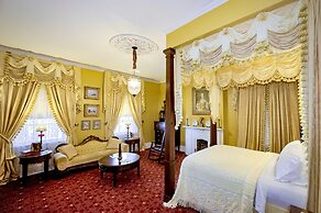 Anchuca Historic Mansion & Inn