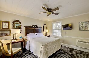 Anchuca Historic Mansion & Inn