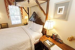 Anchuca Historic Mansion & Inn
