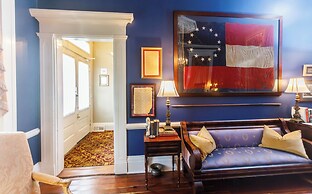 Anchuca Historic Mansion & Inn