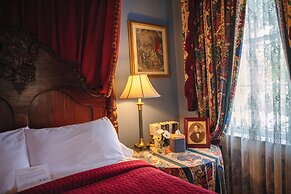 Anchuca Historic Mansion & Inn