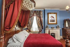 Anchuca Historic Mansion & Inn