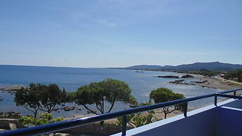Paraktio Beach Apartments