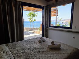 Paraktio Beach Apartments