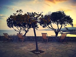 Paraktio Beach Apartments